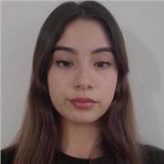 Profesora de apoyo escolar primaria de manera virtual